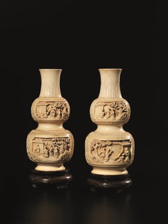 COPPIA DI VASI CINA SEC. XIX in avorio a doppio corpo decorati con ramages e...