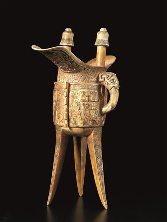 COPPA CINA, SEC. XIX in avorio parzialmente dorato , modellato nella forma di...