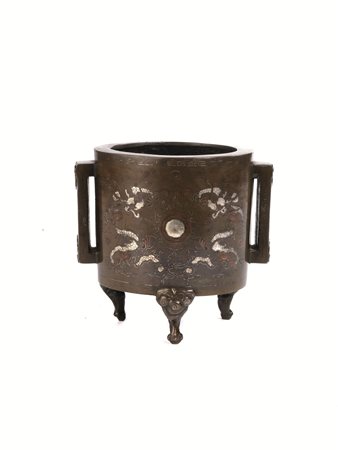 CENSER VIETNAM SEC. XIX tripode dalla forma cilindrica, in bronzo ageminato...