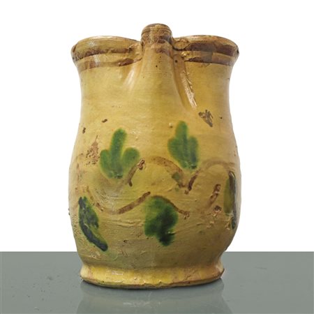 Cannata in maiolica di Caltagirone con decoro al fronte, Fine 19°  