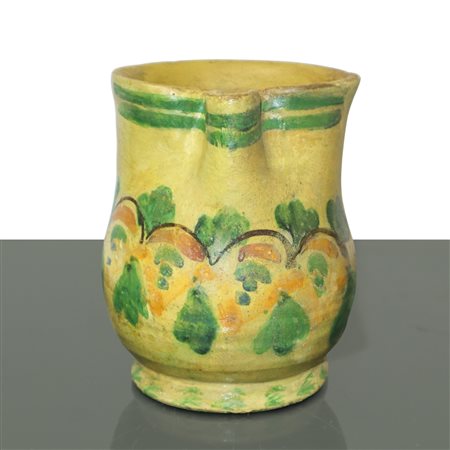 Cannata in maiolica di Caltagirone con decoro policromo al fronte, Primi 20°  