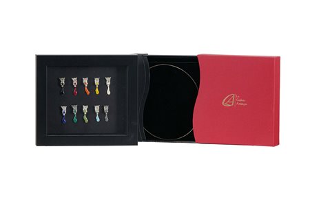 Arman (Nizza, 1928 - New York, 2005) Collana 2001 Collana in metallo...