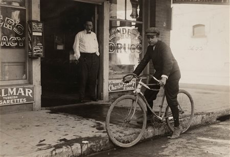 Lewis Hine (1874 - 1940)  - Delivery Boy, 1910/1913