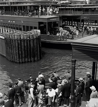 Andreas Feininger (1906 - 1999)  - Staten Island Ferry. New York City, 1940s