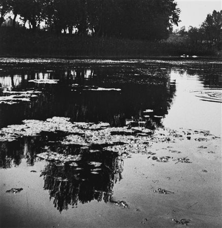 André Kertész (1894 - 1985)  - Ripples, 1919