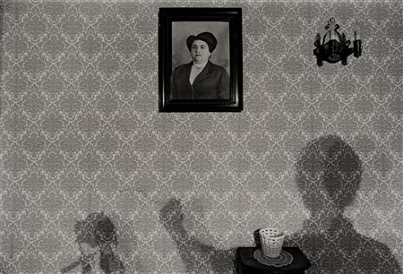 Mario Cresci (1942)  - Dalla serie "Interni", Barbarano Romano, 1978