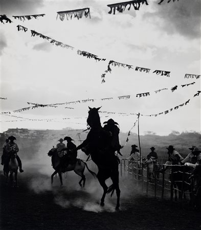 Fulvio Roiter (1926 - 2016)  - Nord Est, Cearà "Vaquejada", 1957