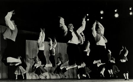 Ferdinando Scianna (1943)  - Senza titolo (Tarantella), 1966