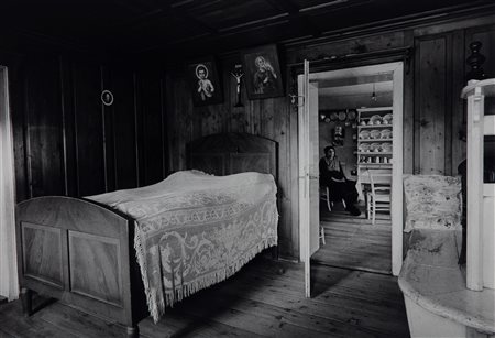 Gianni Berengo Gardin (1930 - 2025)  - Dentro le case, Veneto, 1977