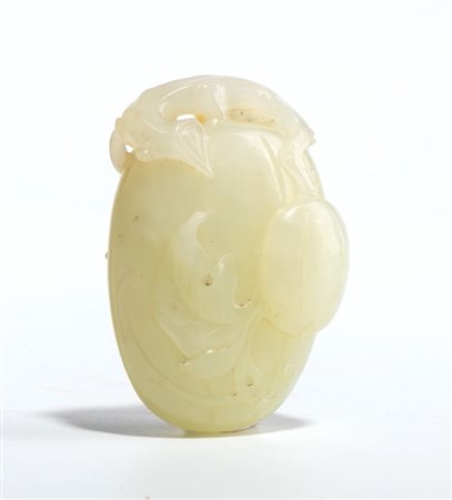  
Ornamento pendente in giada, Cina dinastia Qing, XIX secolo
 cm4,8Xcm3