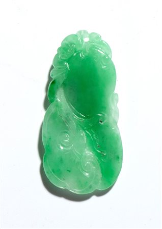 
Piccola figura in giada. Cina, XX secolo 
 Altezza cm 4; larghezza cm 2