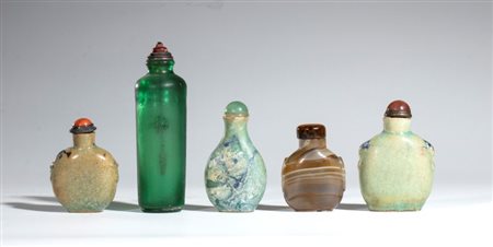  
Gruppo di cinque tabacchiere. Cina, XIX-XX secolo 
 La piu grande altezza cm 12
