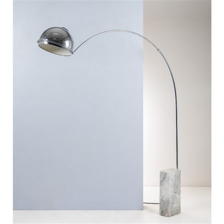 PRODUZIONE ITALIANA 1970 ca., Lampada da terra modello ”Arco”