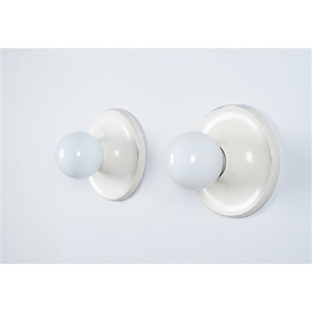 ACHILLE E PIER GIACOMO CASTIGLIONI, Coppia lampade parete/soffitto