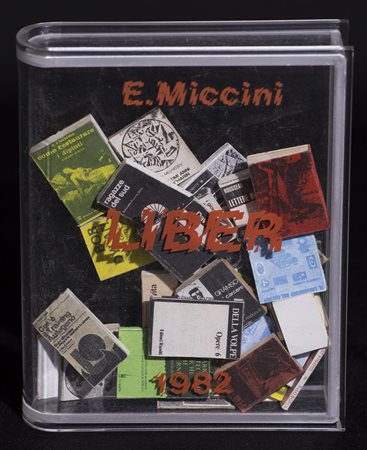 EUGENIO MICCINI (1925-2007)Liber, 1982 Accumulazione di piccoli libri entro...