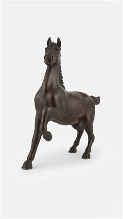 Scultura in bronzo raffigurante cavallo al trotto, 37x44