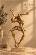 Grande scultura in bronzo dorato, cm 62, FIRMATO