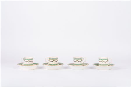 Quattro tazzine da caffè con piattini, Capodimonte, fine XVIII-inizi XIX secolo