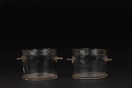 Coppia di bowls in vetro, secolo XVIII