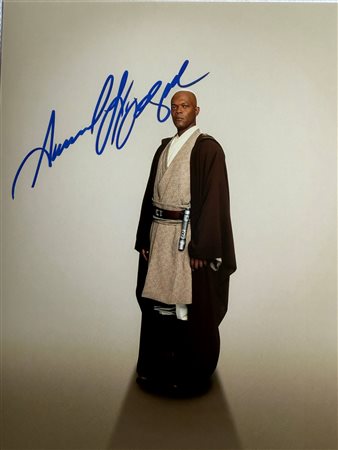 Star Wars Samuel L. Jackson signed movie photo. GFA Authenticated