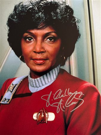 Star Trek Nichelle Nichols signed photo