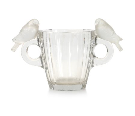 VASO IN VETRO PRESSATO IN FORMA, R