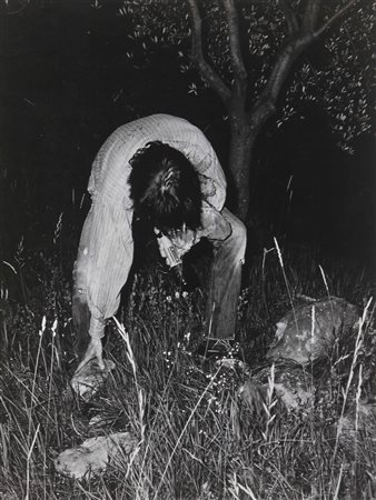 HANDRICKS GEOFFREY (n. 1931) Performance. (4 fotografie). Stampa alla...