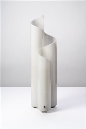 Vico Magistretti - Lampada modello 'Mezzachimera', 1969