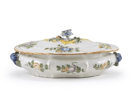 Manifattura di Pasquale Antonibon, Nove di Bassano, 1740-1750. Legumiera con co
