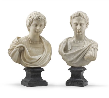 Arte del secolo XIX-XX. Coppia di busti laureati con corone d'alloro e vesti dr