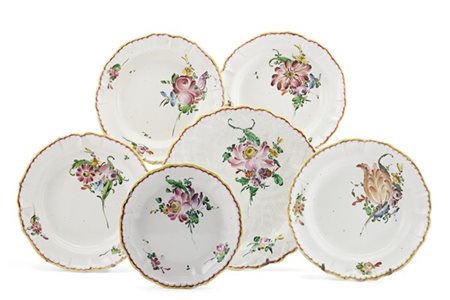 Manifattura di Lodi, secolo XVIII. Gruppo di cinque piatti in maiolica dipinti