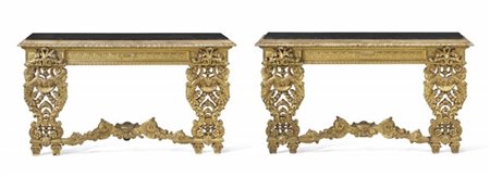 Coppia di console in legno intagliato e dorato realizzate con elementi del seco