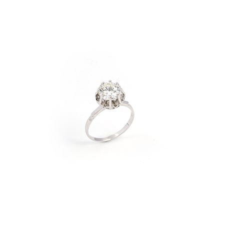 Anello solitario con Diamante.