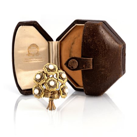 BUCCELLATI, spilla Bouquet con Perle.