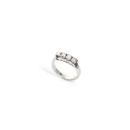 Anello con Diamanti.