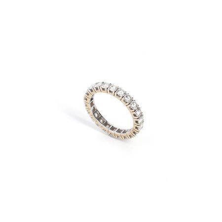 Anello eternity con Diamanti.
