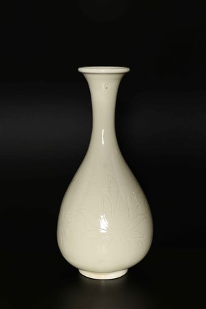 Arte Cinese Vaso in ceramica dingyao Cina, dinastia Song, XI secolo o...