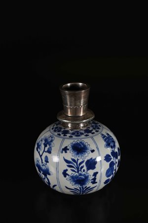 Arte Cinese Base per huqqa in porcellana cinese bianco/blu ideata per il...