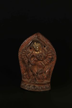 Arte Himalayana Durga in rame sbalzato Nepal, XVII secolo. -. Cm 13,50 x...