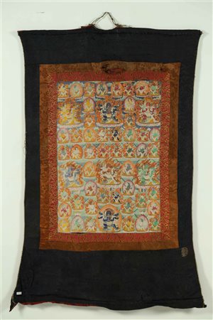 Arte Himalayana Thangka raffigurante entità inerenti al libro tibetano dei...