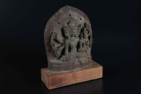 Arte Himalayana Statua in arenaria raffigurante Manjushri Nepal, inizio XVIII...