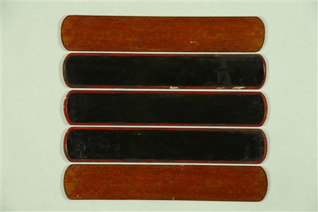 Arte Himalayana Cinque supporti per la scrittura rituale Tibet, fine XIX -...