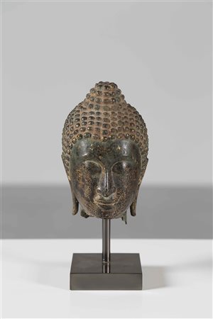 Arte Sud-Est Asiatico Testa di Buddha in stile Sukhothai Thailandia, XIV - XV...