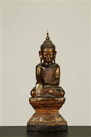 Arte Sud-Est Asiatico Scultura in legno laccato scuro raffigurante Buddha...