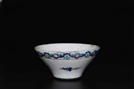 Arte Islamica Tazza Kutahya Turchia, dinastia Ottomana, XVIII secolo fritta...