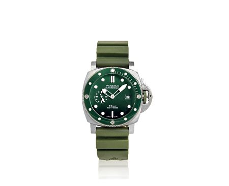 OFFICINE PANERAI  Modello: Submersible ref