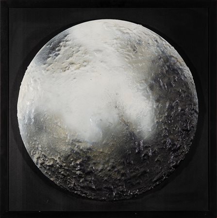 Paola Romano (Monterotondo, 1951 - Monterotondo, 2021) 
Luna 2010
Smalto, polveri, cristalli su tavola Diam. 70 cm