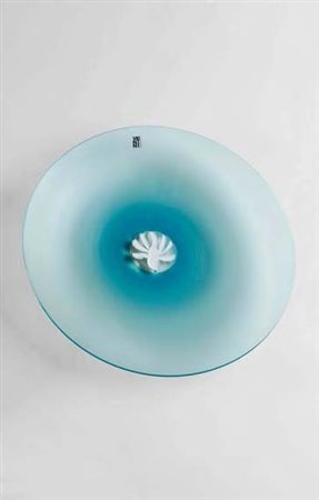 LAURA DE SANTILLANA Inverno, colore bluino con grande murrina...