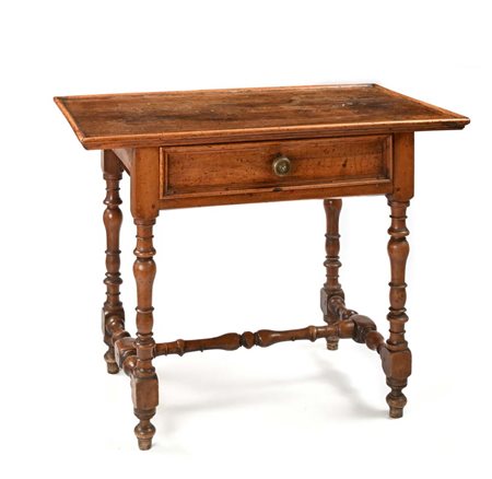 Tavolo in noce, Bologna, XVII secolo cm 69x85,5x50 piano rettangolare "a...