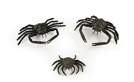 Tre granchi in bronzo di cui un calamaio XIX secolo cm 2x10x7,5 - cm 3x20x13...